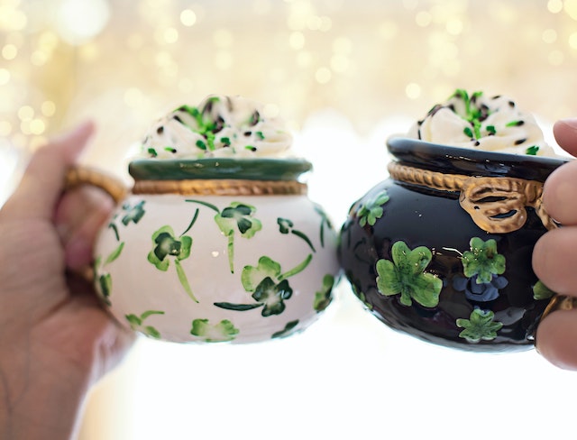 A picture of two St. Patrick's Day mugs